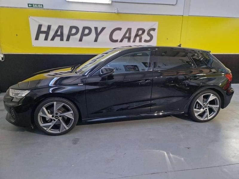 Negro Usado 2025 Audi A3 Sportback Black Edition Utilitario | 41.999 € - Imagen 1/4