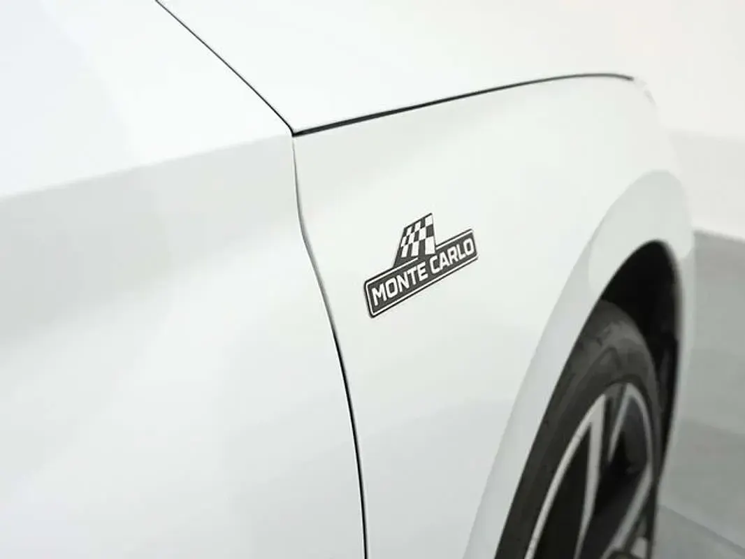 Nuevo Skoda Scala Monte Carlo 150 CV (110 kW) 2026 Blanco Utilitario