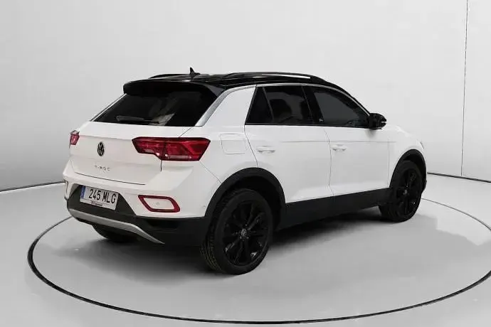 Usado VW T-Roc 110 CV (80 kW) 2023 SUV