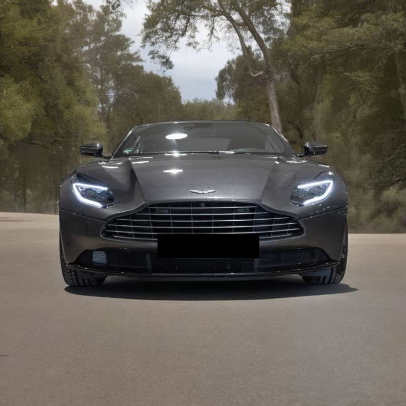 Gris Usado 2021 Aston Martin DB11 Coupe | 136.000 € - Imagen 1/4