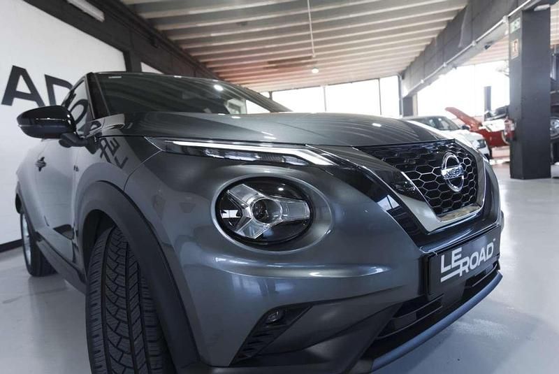 Usado Nissan Juke Tekna 117 CV (86 kW) 2020 Plateado SUV