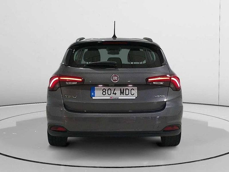 Usado Fiat Tipo City Life 132 CV (97 kW) 2022 Blanco Familiar