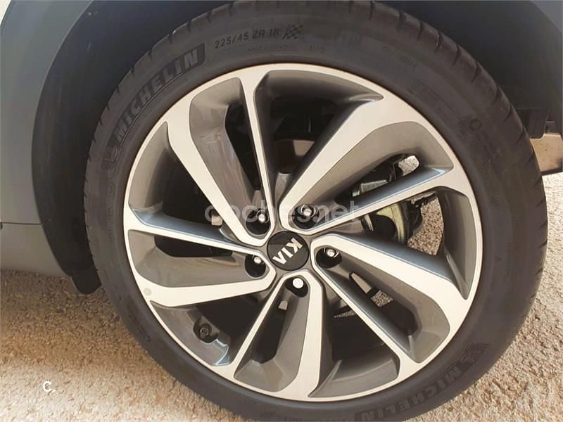 Usado Kia Niro 141 CV (103 kW) 2018 Blanco SUV