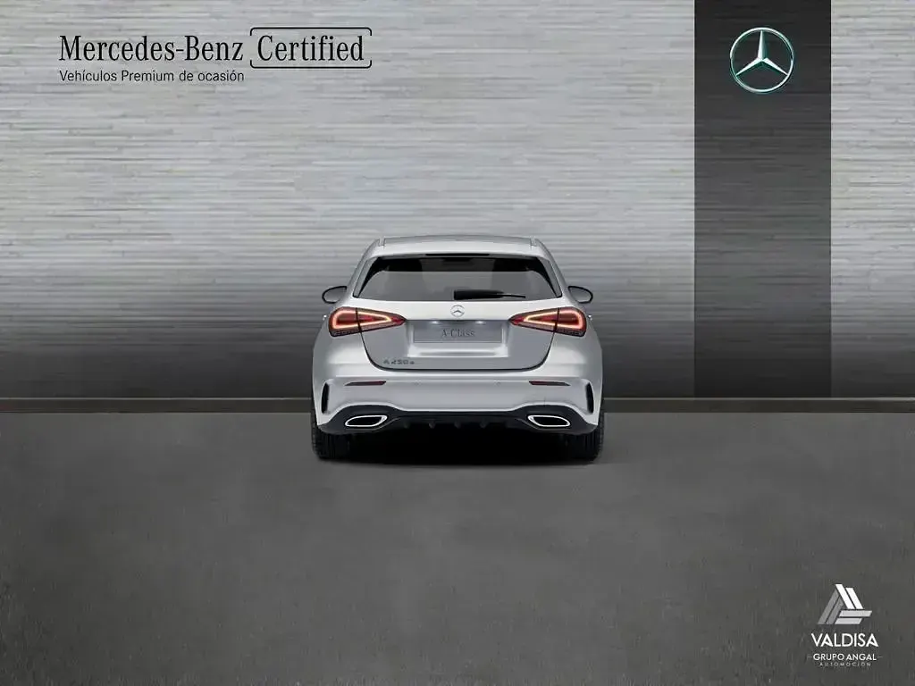 Usado Mercedes A250 AMG line 218 CV (160 kW) 2022 Gris