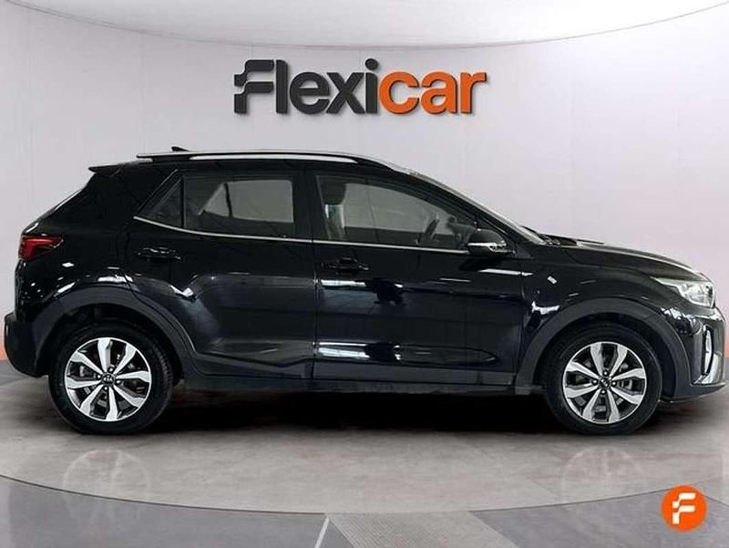 Usado Kia Stonic 120 CV (88 kW) 2021 Negro SUV