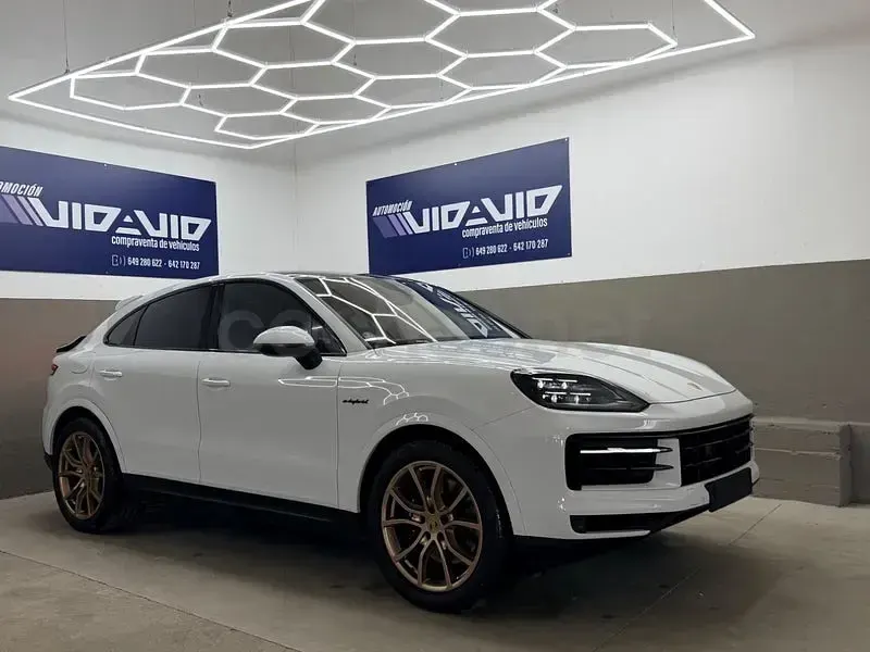 Usado Porsche Cayenne 470 CV (345 kW) 2024 Blanco SUV