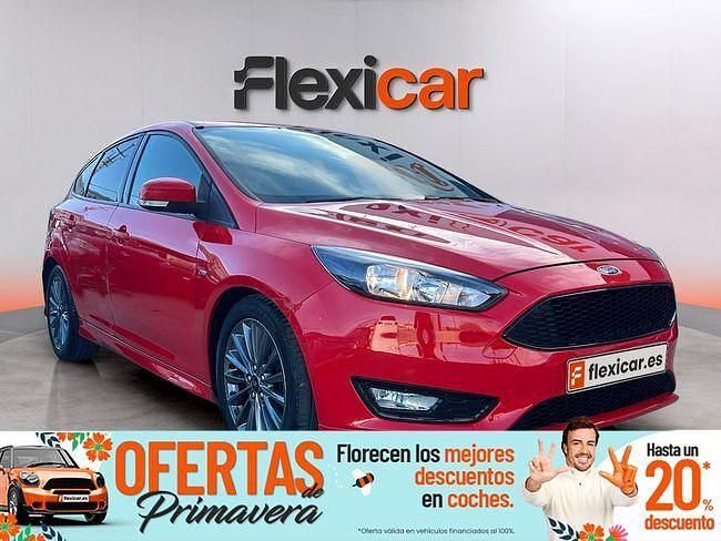 Usado Ford Focus ST-Line 125 CV (91 kW) 2018 Rojo