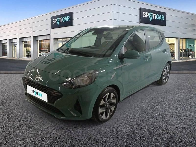 Verde Usado 2023 Hyundai i10 Utilitario | 12.795 € (Precio justo) - Imagen 1/4