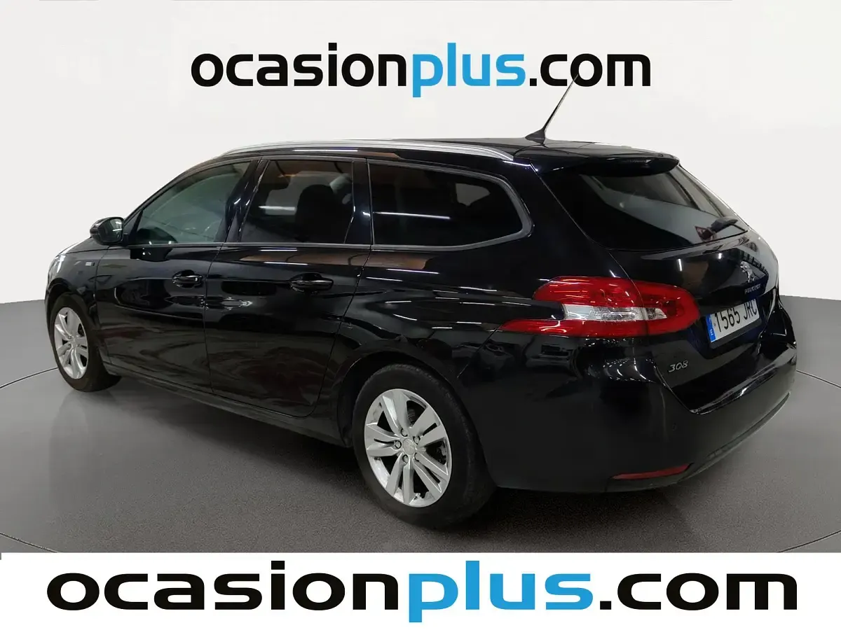 Usado Peugeot 308 SW Style 120 CV (88 kW) 2016 Negro Familiar