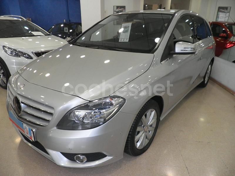Gris Usado 2014 Mercedes B180 Monovolumen | 14.770 € (Buen precio) - Imagen 1/4