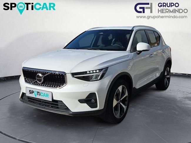Usado Volvo XC40 Core 163 CV (119 kW) 2023 Blanco SUV