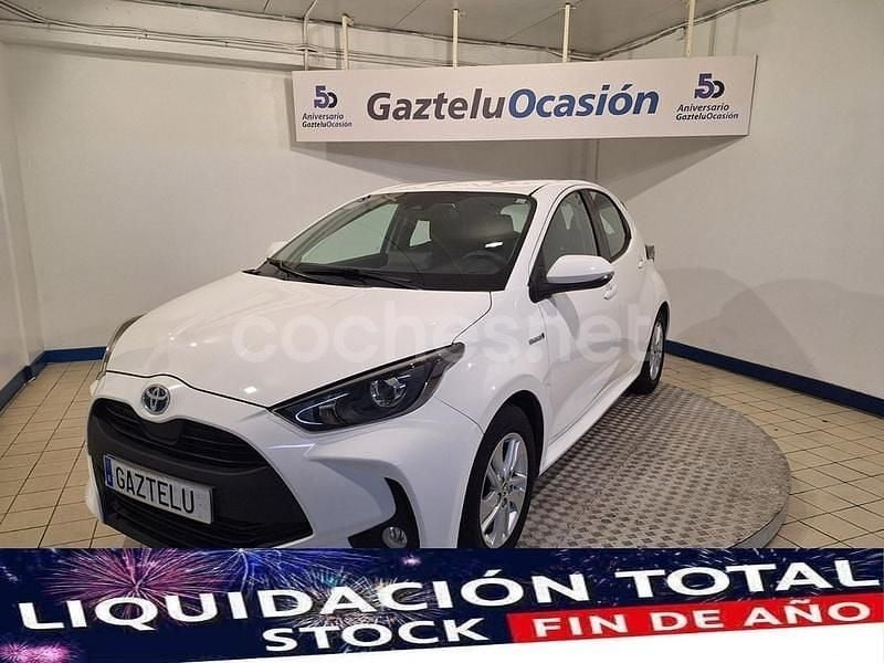 Blanco Usado 2021 Toyota Yaris Hybrid Business Edition Berlina | 19.400 € (Precio justo) - Imagen 1/4
