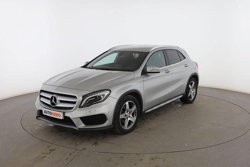 Gris Usado 2017 Mercedes GLA200 SUV | 21.599 € (Precio justo) - Imagen 1/3