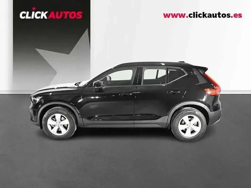 Begagnad Volvo XC40 163 HK (119 kW) 2025 Svart SUV