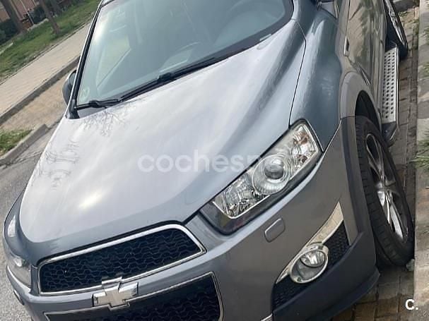 Gris / plata Usado 2012 Chevrolet Captiva LTZ SUV | 8500 € (Precio justo) - Imagen 1/4