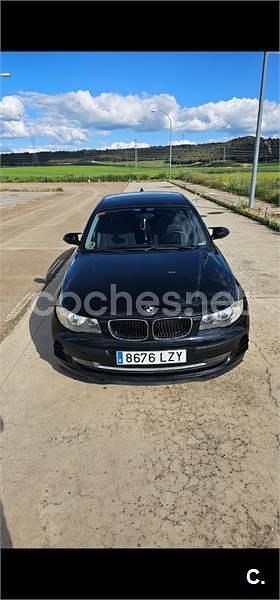 Negro Usado 2007 BMW 118 Utilitario | 4000 € (Precio justo) - Imagen 1/4