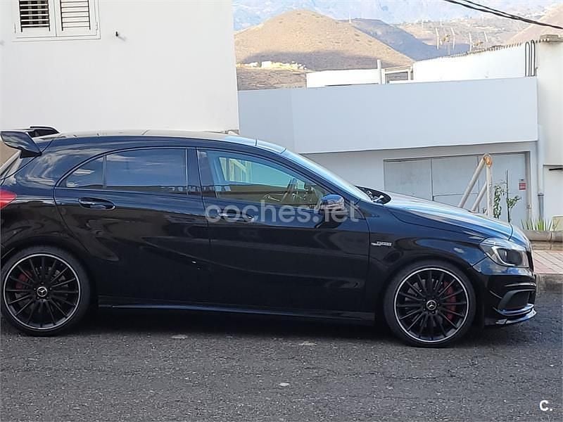 Negro Usado 2015 Mercedes A45 AMG AMG Berlina | 28.000 € (Precio justo) - Imagen 1/4