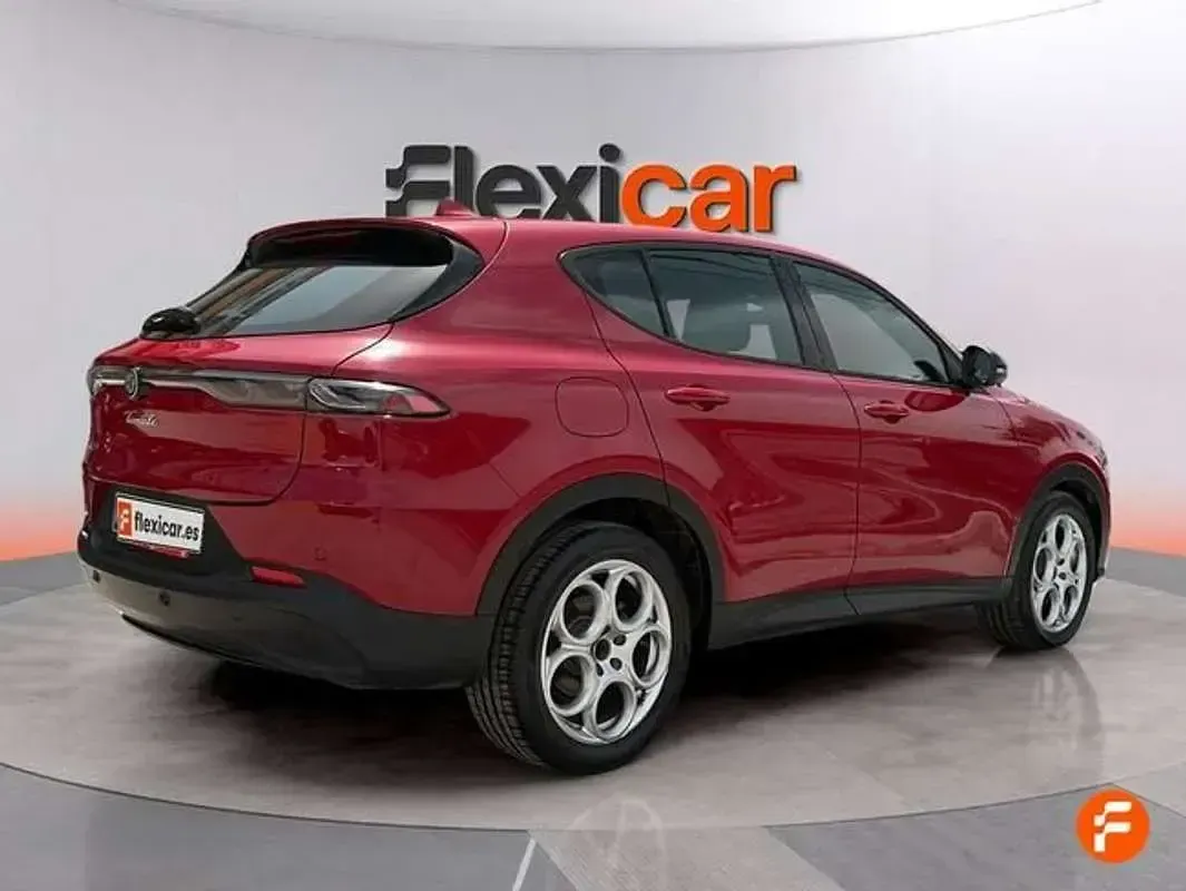 Usado Alfa Romeo Tonale Sprint 131 CV (96 kW) 2023 Rojo SUV