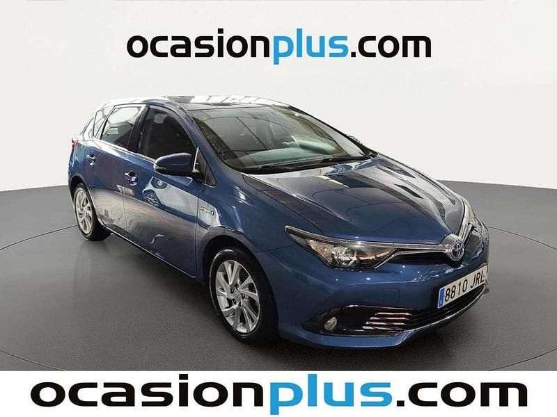 Usado Toyota Auris Hybrid Active 136 CV (100 kW) 2016 Azul Utilitario