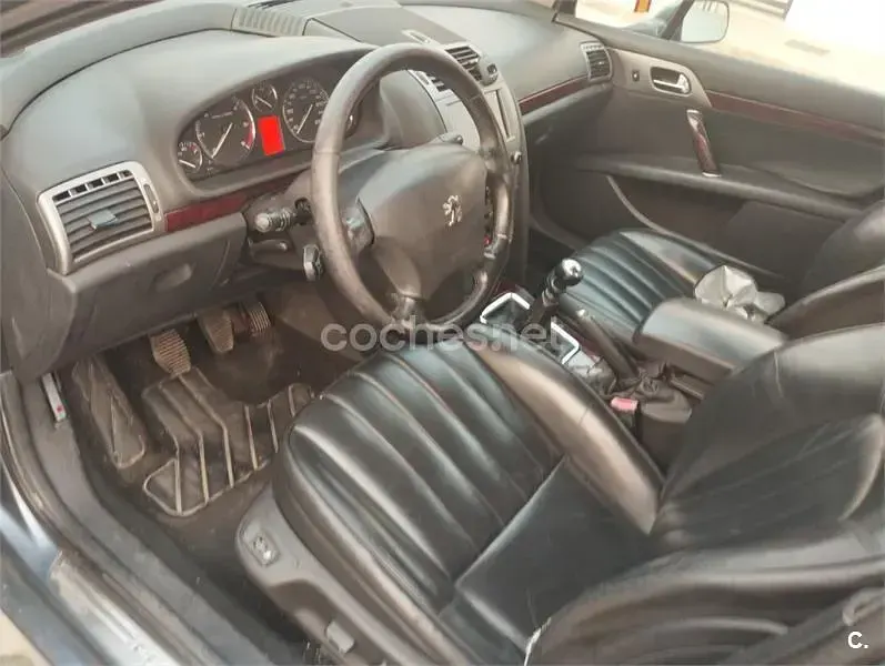 Usado Peugeot 407 Sport 136 CV (100 kW) 2005 Gris / plata Berlina