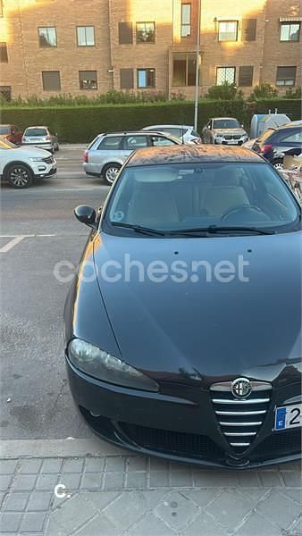 Negro Usado 2007 Alfa Romeo 147 Utilitario | 1900 € (Buen precio) - Imagen 1/4
