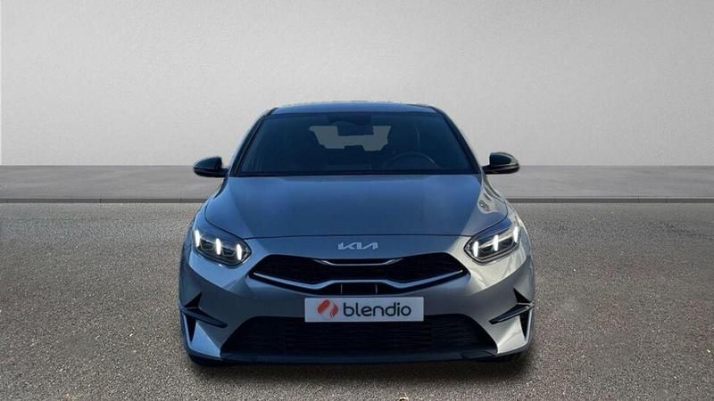 Nuevo Kia Ceed Style 100 CV (73 kW) 2025 Gris Utilitario