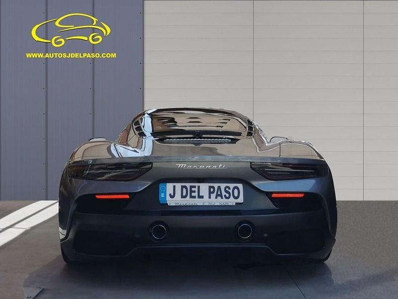 Usado Maserati MC20 631 CV (464 kW) 2022 Gris / plata Coupe