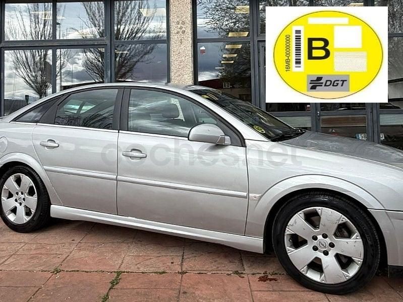 Usado Opel Vectra GTS Elegance 211 CV (155 kW) 2004 Gris / plata Berlina