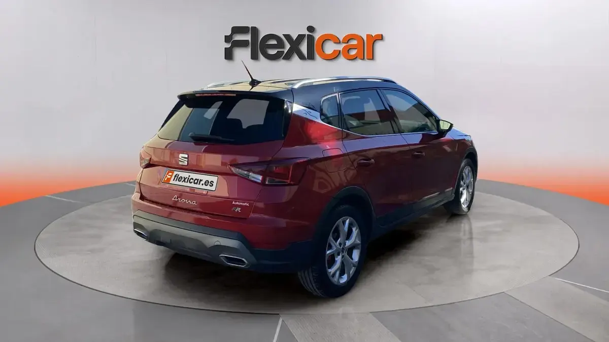 Usado Seat Arona FR 150 CV (110 kW) 2023 Rojo SUV