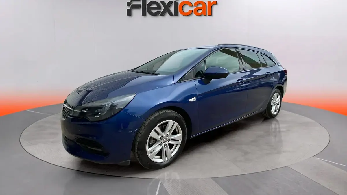Usado Opel Astra Business Elegance 131 CV (96 kW) 2021 Azul Familiar