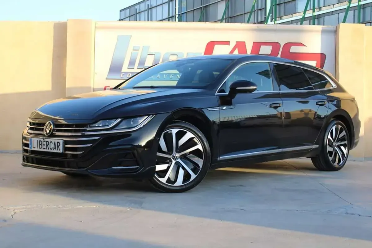 Usado VW Arteon R-line 150 CV (110 kW) 2021 Negro Familiar