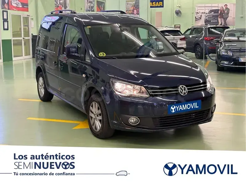 Usado VW Caddy Comfortline 102 CV (75 kW) 2015 Azul Monovolumen