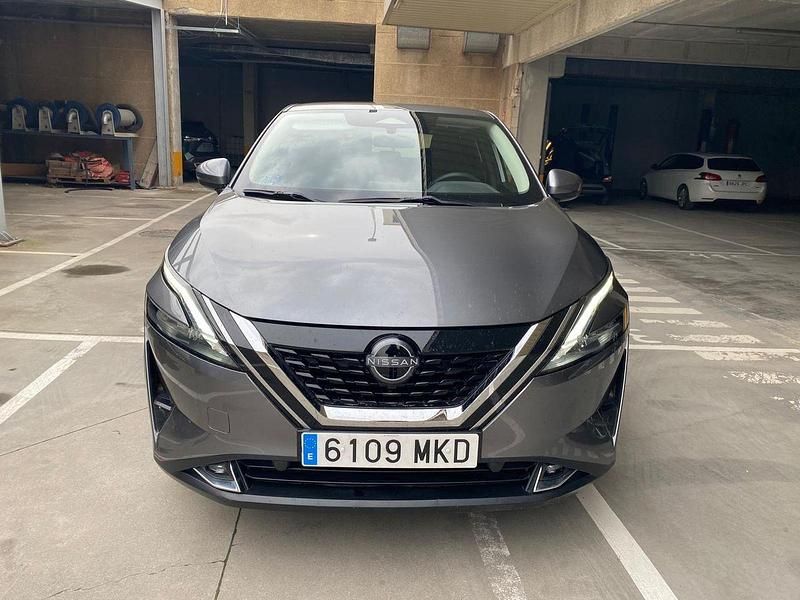 Usado Nissan Qashqai Acenta 190 CV (139 kW) 2023 Gris SUV