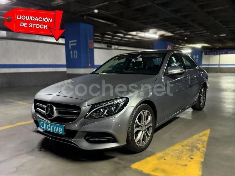 Usado Mercedes C180 Avantgarde 120 CV (88 kW) 2015 Gris / plata Berlina