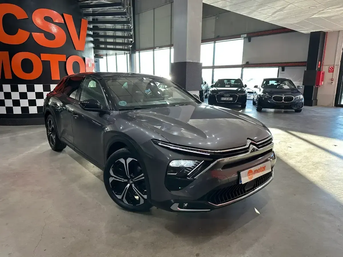 Usado Citroën C5 X PureTech 181 CV (133 kW) 2022 Gris / plata Familiar