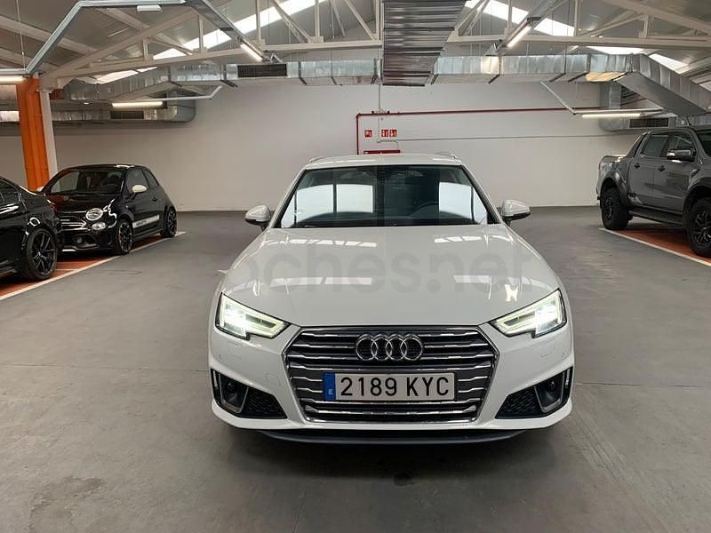 Usado Audi A4 S-Line 150 CV (110 kW) 2019 Blanco Familiar