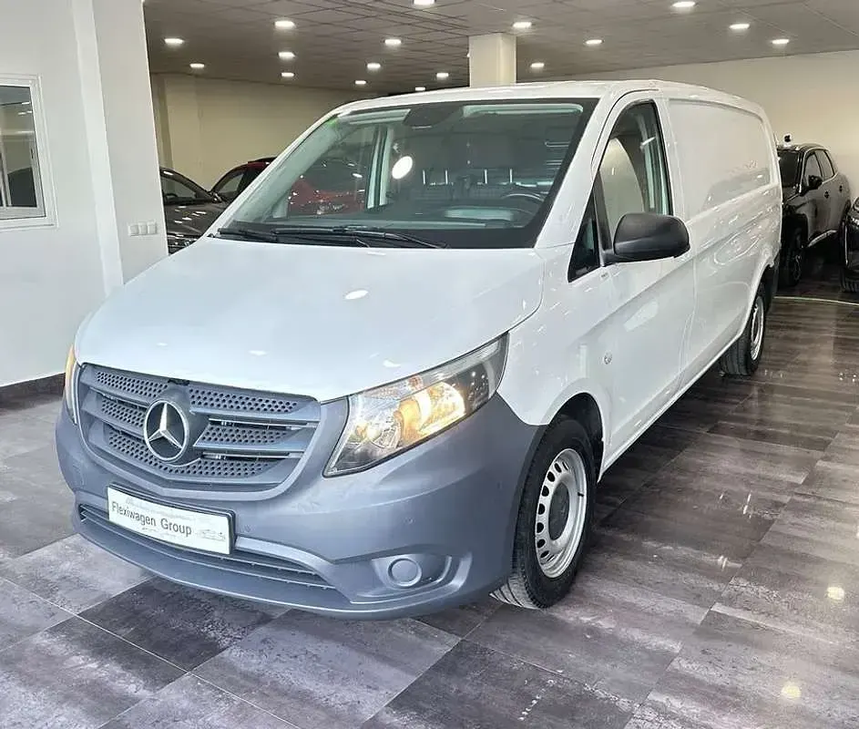 Usado Mercedes Vito 163 CV (119 kW) 2022 Blanco Van