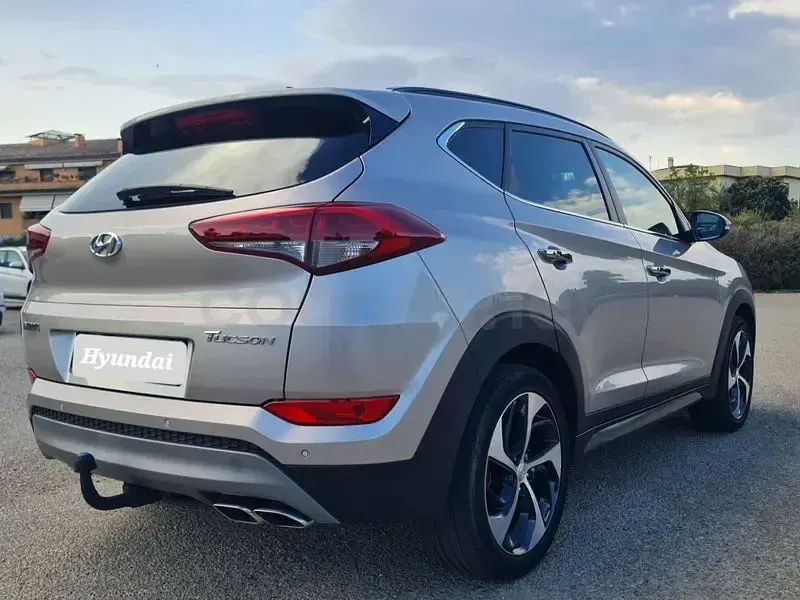 Usado Hyundai Tucson 136 CV (100 kW) 2017 Beige SUV