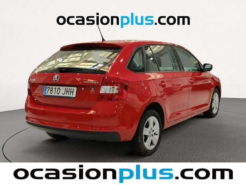 Usado Skoda Rapid Ambition 105 CV (77 kW) 2015 Rojo Utilitario