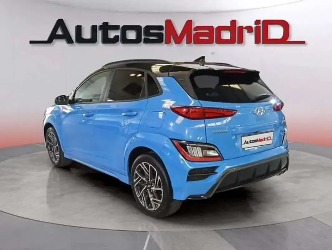 Usado Hyundai Kona 121 CV (88 kW) 2022 Azul SUV