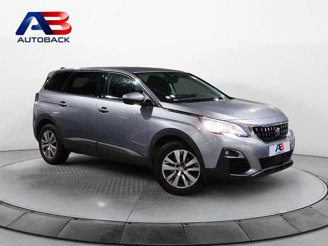 Usado Peugeot 5008 Active 130 CV (95 kW) 2020 Gris / plata SUV
