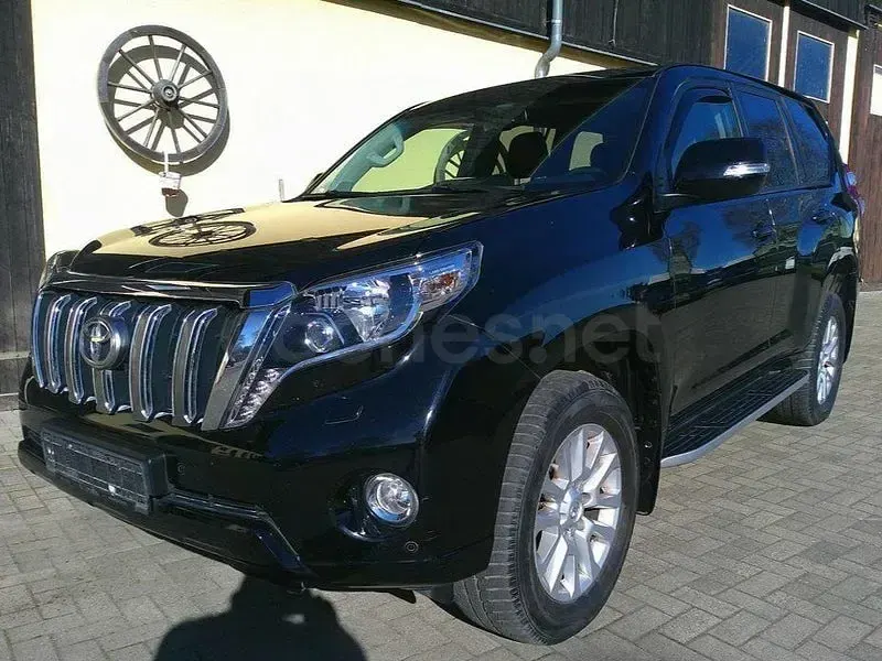 Używany Toyota Land Cruiser Limited 177 KM (130 kW) 2019 Czarny SUV