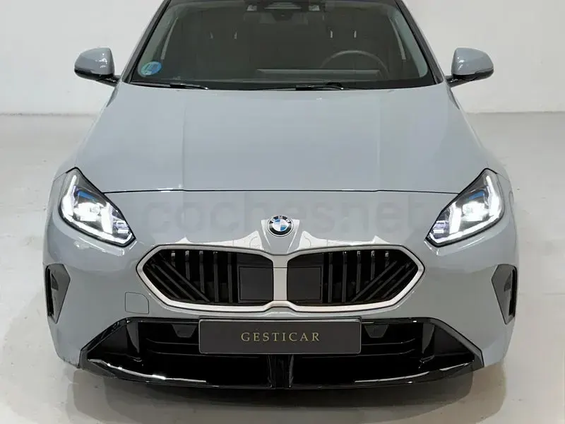 Usado BMW 120 163 CV (119 kW) 2025 Beige Utilitario