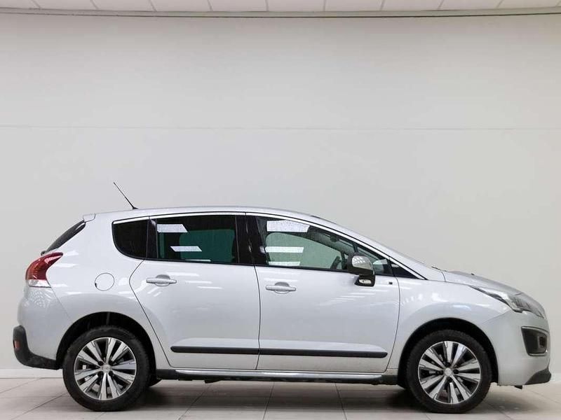 Usado Peugeot 3008 Style 131 CV (96 kW) 2016 Gris Monovolumen