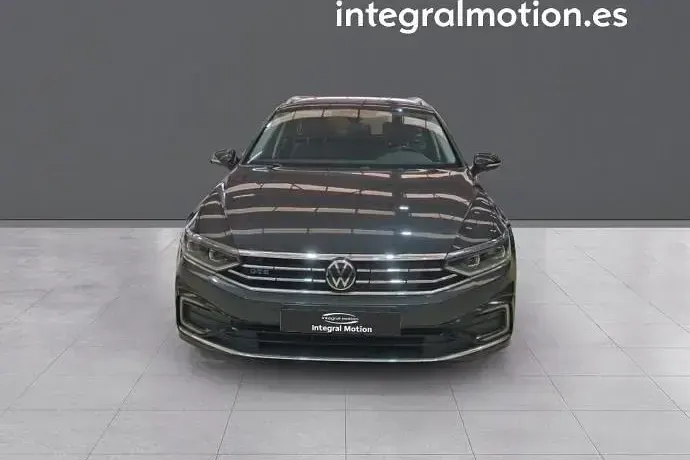 Usado VW Passat GTE 218 CV (160 kW) 2021 Gris Familiar