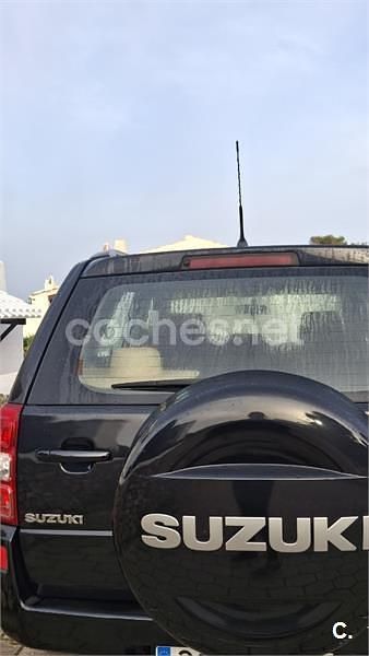 Usado Suzuki Grand Vitara 129 CV (94 kW) 2010 Negro SUV