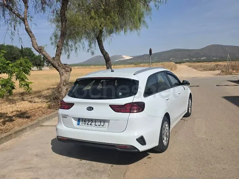 Usado Kia Ceed 115 CV (84 kW) 2020 Blanco Utilitario
