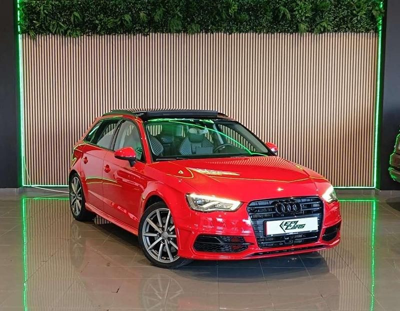 Usado Audi S3 Sportback 300 CV (220 kW) 2014 Rojo Utilitario