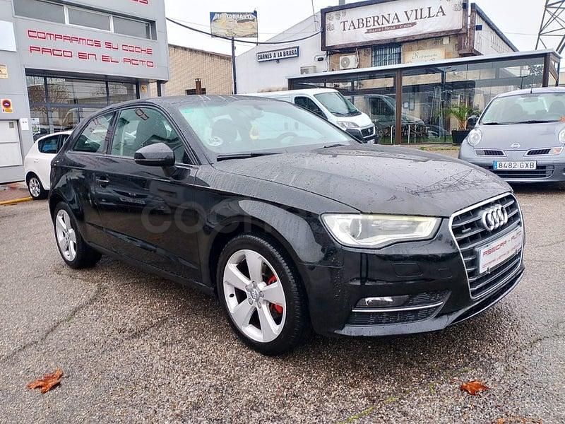 Usado Audi A3 Ambiente 150 CV (110 kW) 2014 Negro Berlina