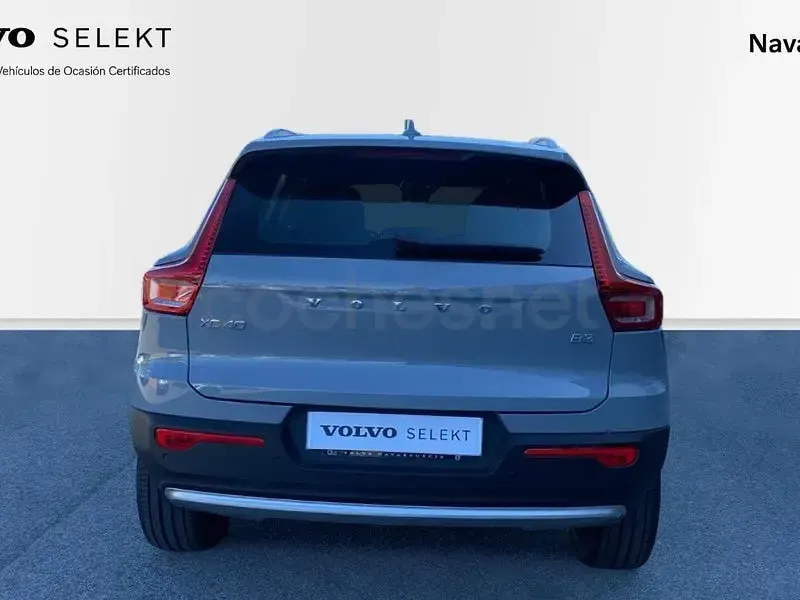 Nuevo Volvo XC40 Core 163 CV (119 kW) 2026 Gris / plata SUV